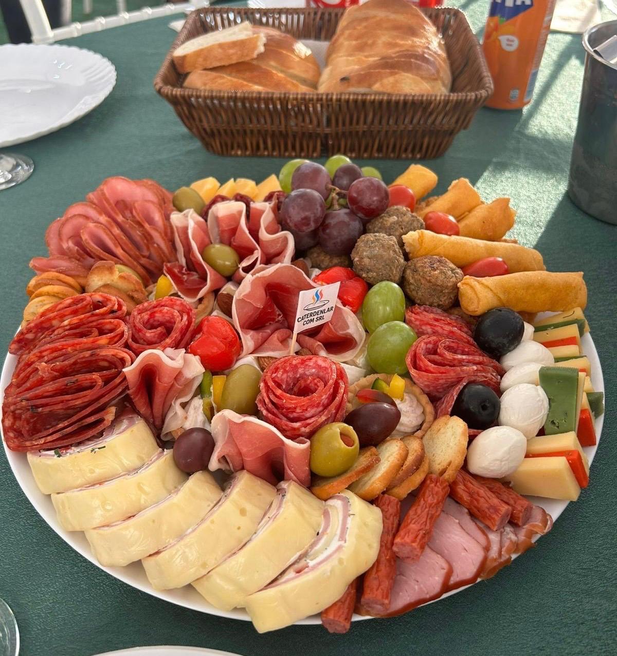 Pachete catering parastase - mâncare tradițională Stoina